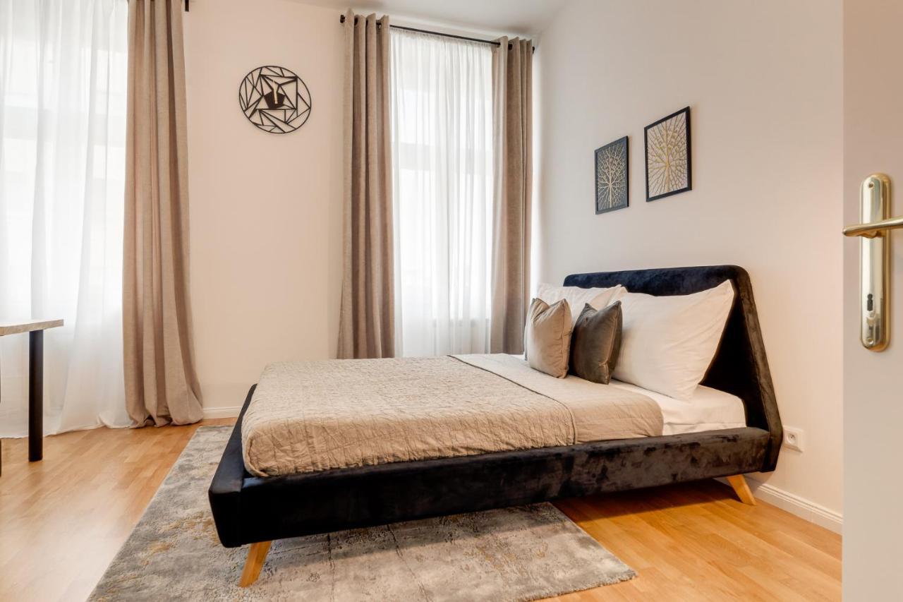 My Prague Apartments Rubesova מראה חיצוני תמונה